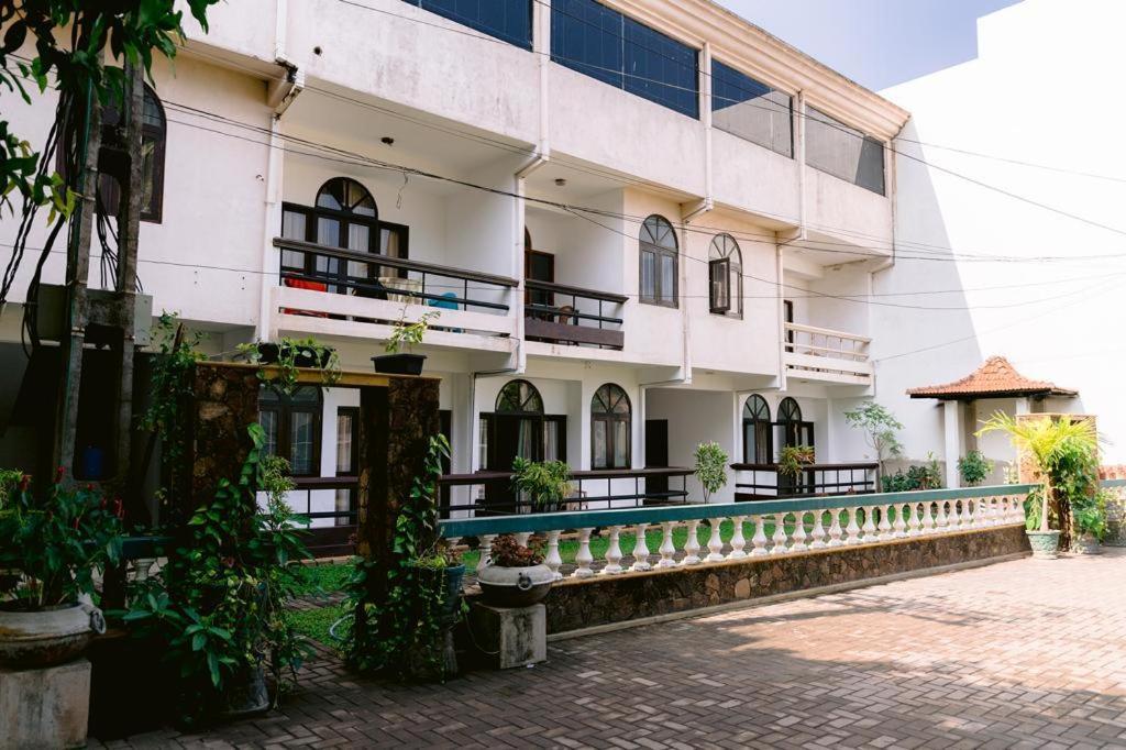 Romantic Garden Hotel نيجومبو المظهر الخارجي الصورة