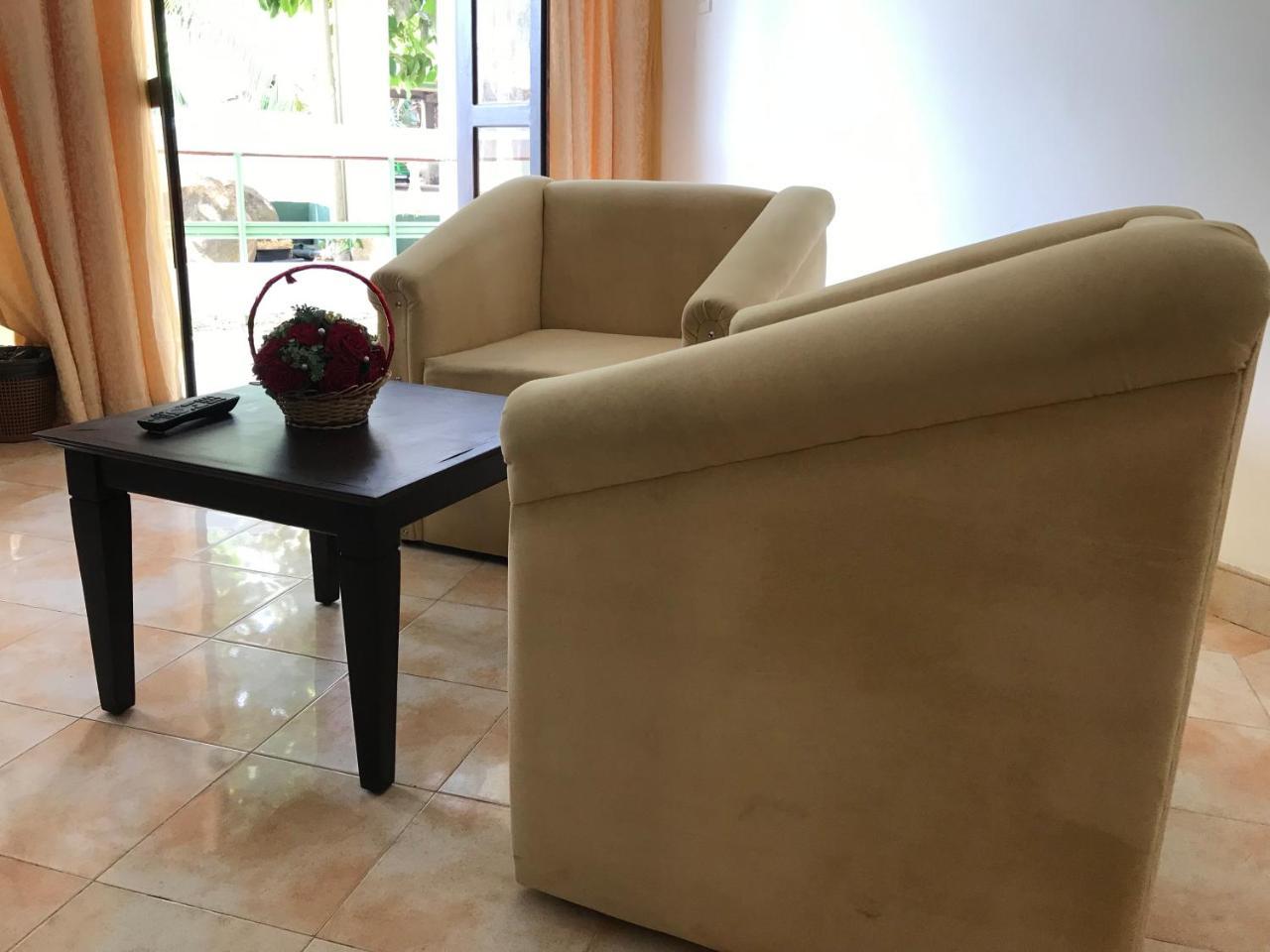 Romantic Garden Hotel نيجومبو المظهر الخارجي الصورة